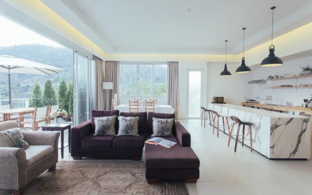 The Peak Residence - photo 3