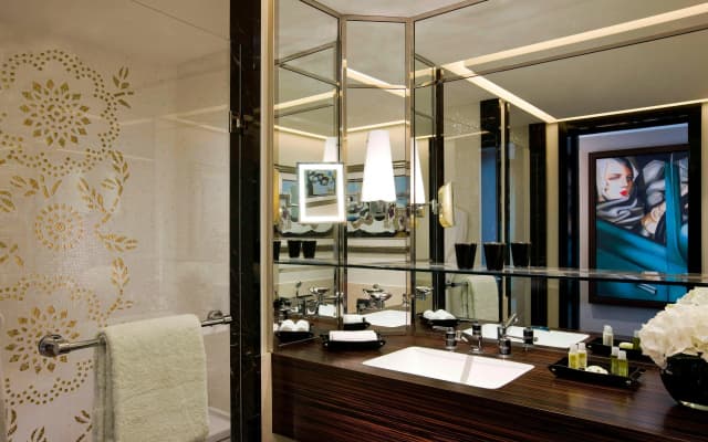 Prince de Galles, a Luxury Collection Hotel, Paris - photo 4