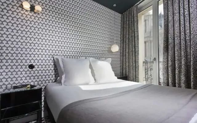 Hôtel Emile Le Marais - photo 2
