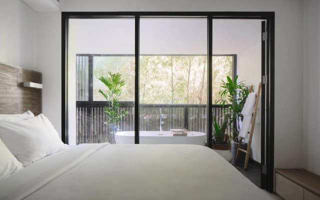 Lloyd's Inn Bali - photo 3
