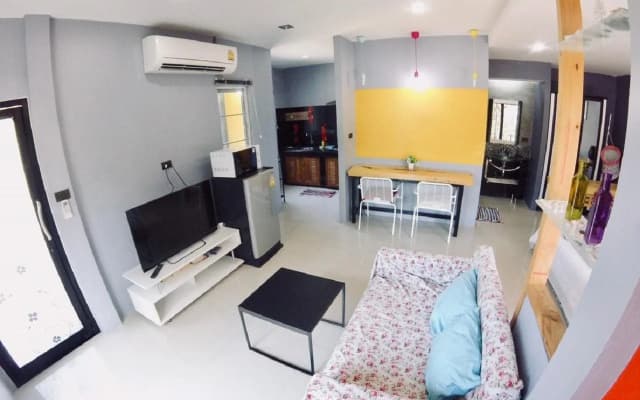 Aree Guesthouse2 - photo 4
