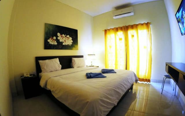 Lucky's Guest House - photo 4