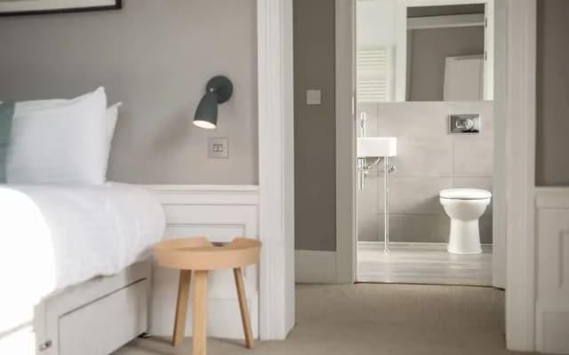 Torphichen Street 5 Star Luxury Apartment - photo 4