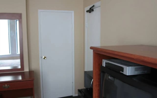 Gateway Inn - photo 3