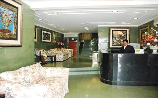 Diamond Hotel - photo 2