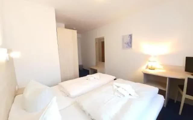 Apart Hotel Ferdinand Berlin - photo 4