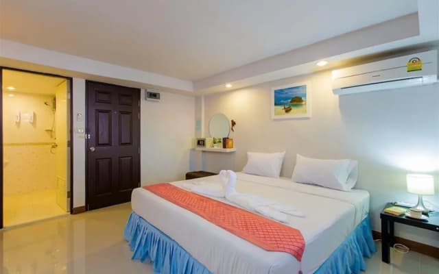 Eing Lay Beach Guesthouse - photo 2