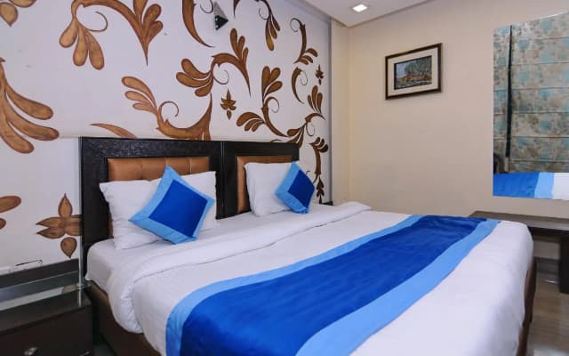 OYO Collection O 476 Hotel Gera's - photo 4