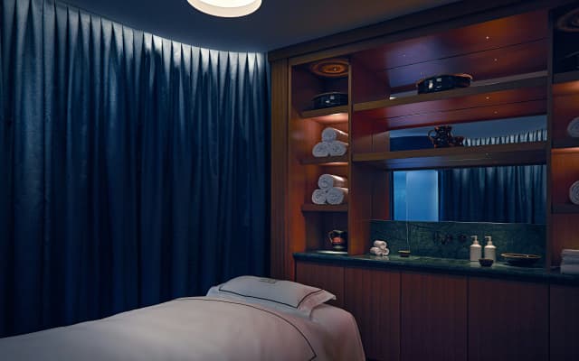 The Carlton - photo 4