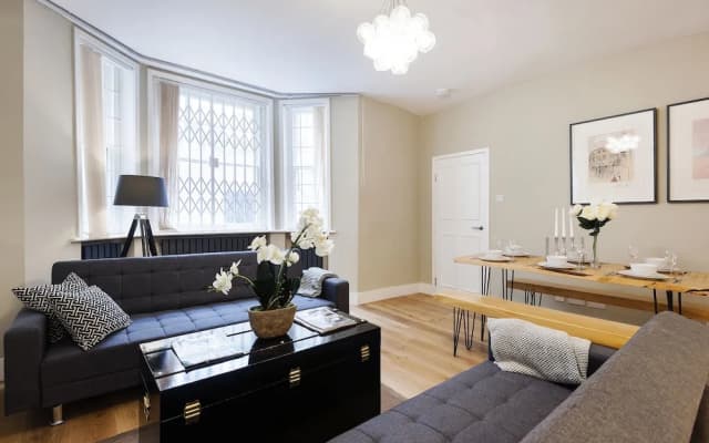 The Linden Gardens Residence - photo 4