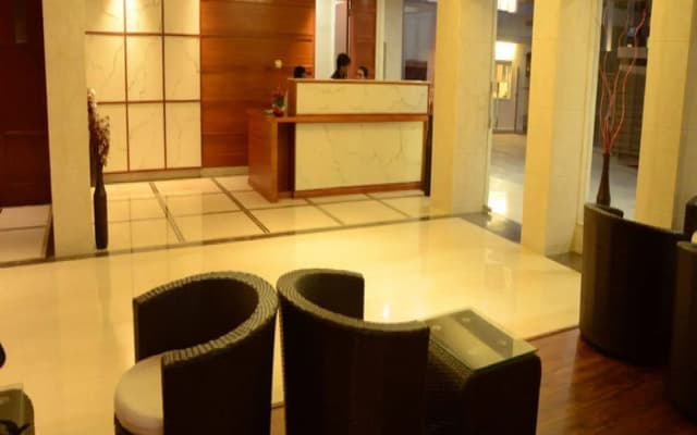 Hotel Charan Pahari - photo 2