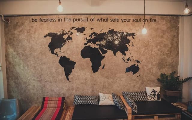 Spinning Bear Hostel - photo 4
