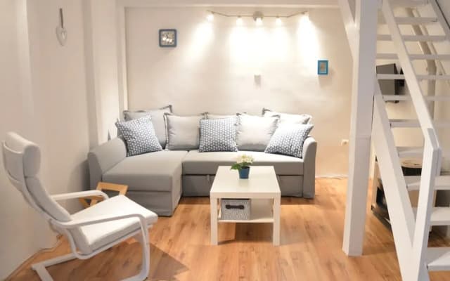 Kiraly 88 Apartment - photo 2