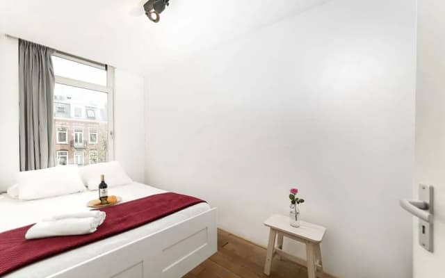 Zeeburg Flower Apartment - photo 2