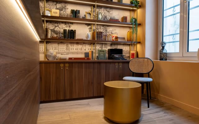Hôtel Kyriad Paris 10 — Canal Saint Martin-République - photo 2