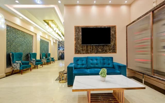Hotel Pearl Plaza - photo 2