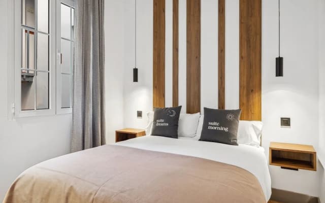 Limehome Madrid Calle de Santa Ana - photo 4