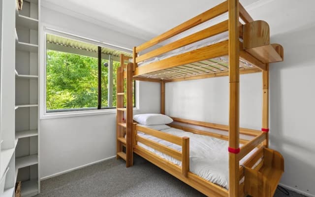 Family Home With Garden in Katoomba - photo 4
