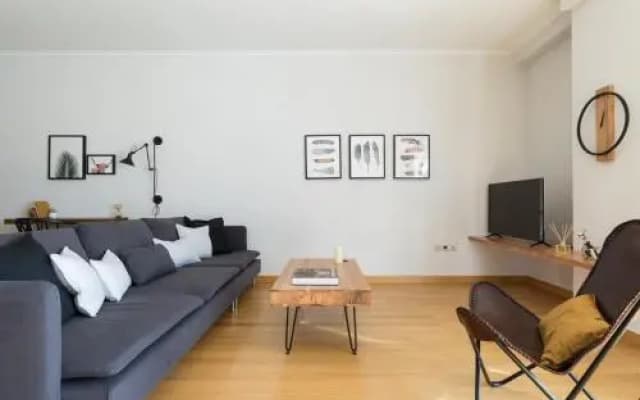 Stylish and Spacious 2BD - Thiseio by UPSTREET - photo 3