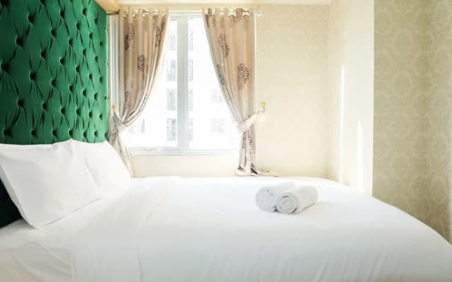 Simply 2BR with Pool View Bassura City Apartment - photo 3