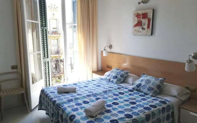 Hostal Felipe II - photo 2