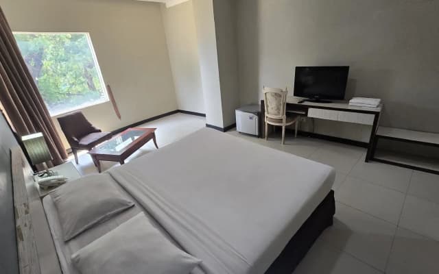 N3 Hotel Zainul Arifin - photo 2