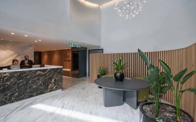 Modern Potts Point Apartment in Omnia - photo 2