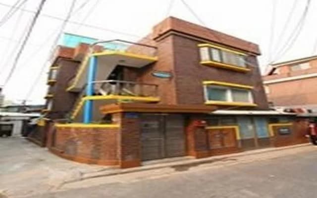 Sky Guesthouse - photo 3