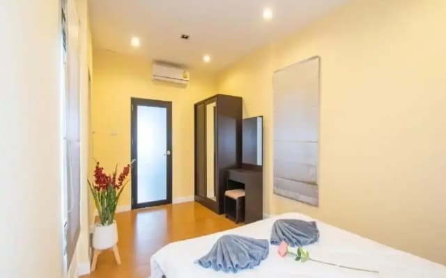 Hunter Hide Pool Villa - photo 5