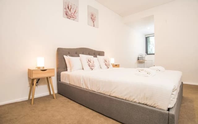 Oud Wood Apartment - photo 3