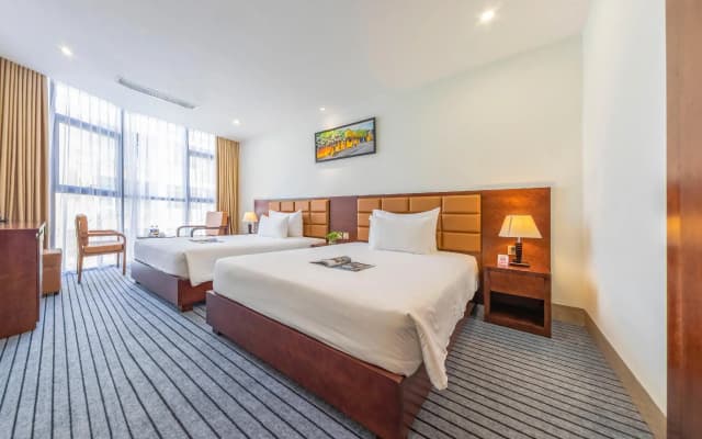 Sana Danang Beach Hotel - photo 2