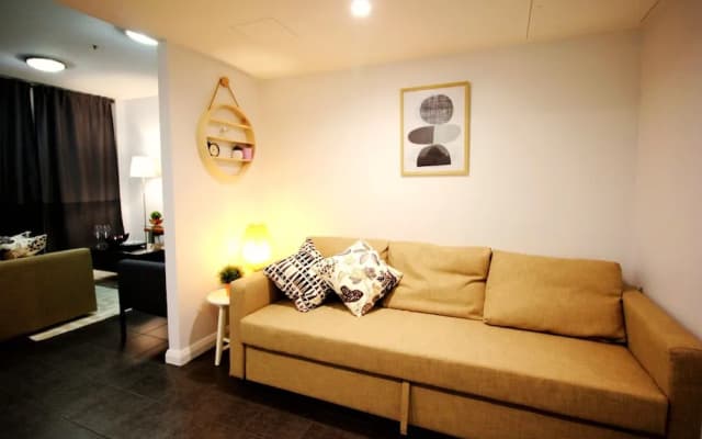 Spacious Apartment Central Location - photo 3