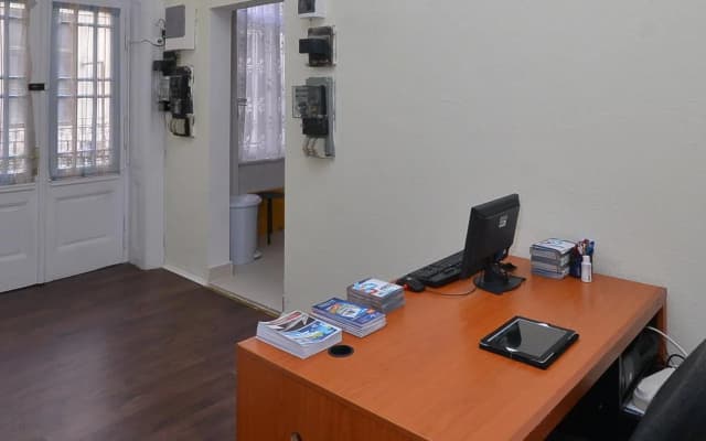 Heart Of Downtown Apartment - photo 4