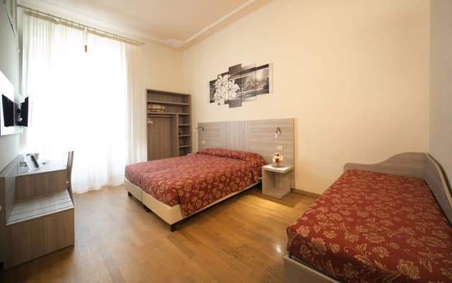 Lilium Hotel - photo 2