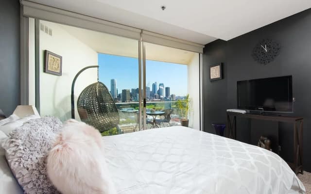 TT1111 Split Level Harbour Views - photo 4