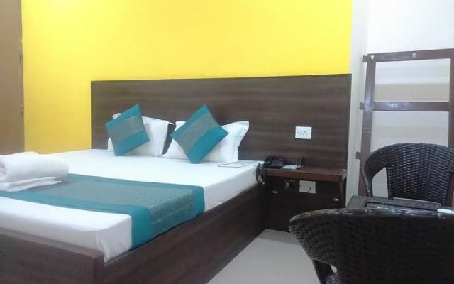 Aero Indus Hotel - photo 3