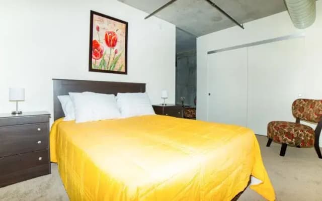 Hollywood Oriel Apartment - photo 4