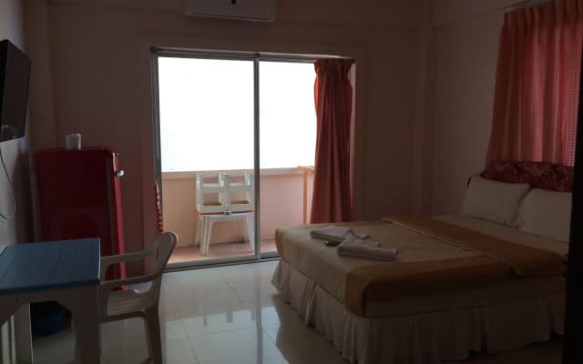 Wilai Guesthouse - photo 2