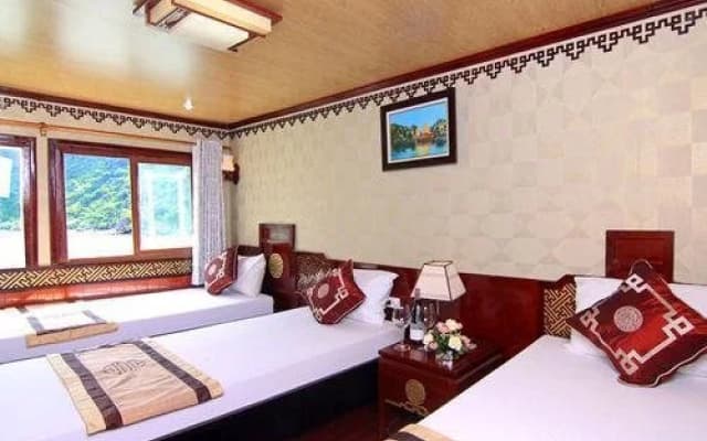 Halong Papaya Cruise - photo 2