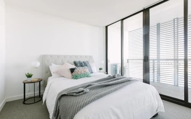 Super Spacious City View Apartments - photo 2