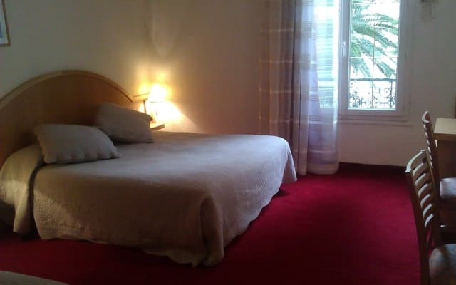 Hotel Oasis - photo 3