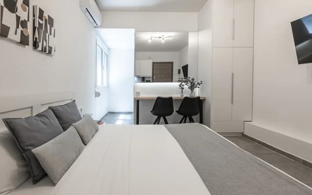 City Center Executive Flat Stadiou - photo 5