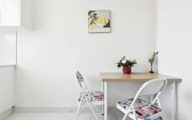 Convenient Stay – Just Steps from Station & Essentials - photo 3