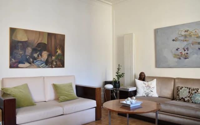 3 Bedroom Flat At The Foot of Bon Marché - photo 4