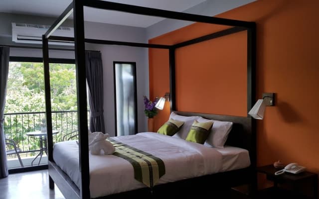 Regency Inn  Suites - photo 2