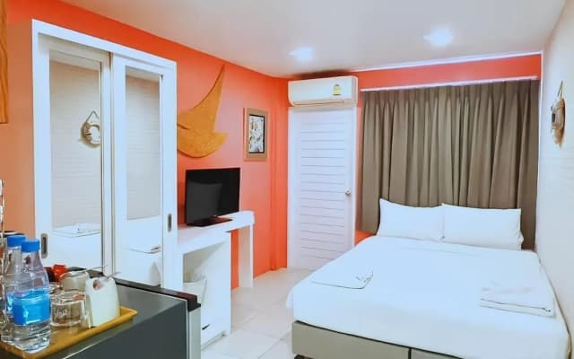 The Blue Pearl Kata Hotel - photo 4