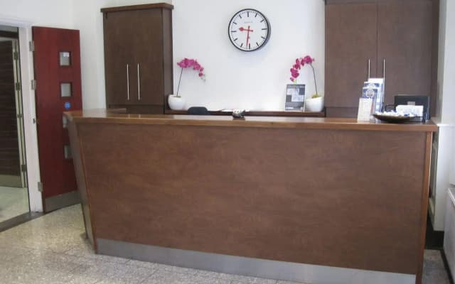 Crestfield Hotel - photo 2