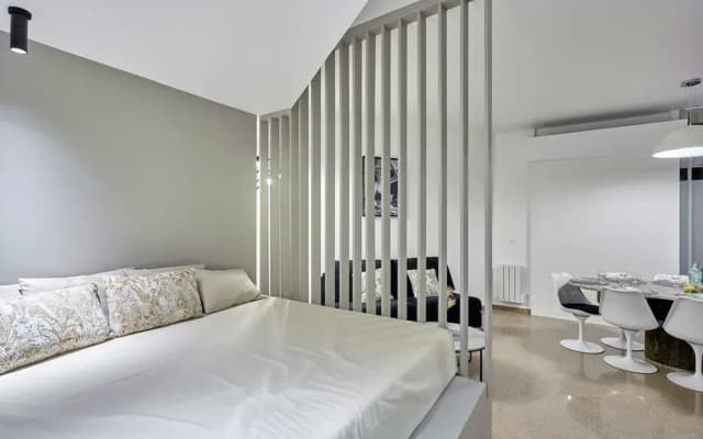 Modern Parisian Apartment Center of Paris - photo 3