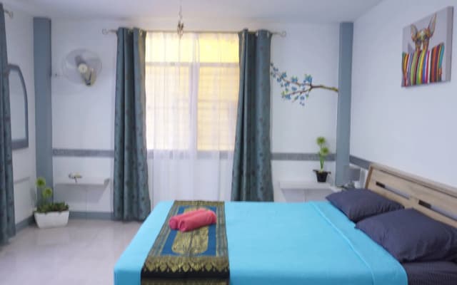 Similan Hotel - photo 4