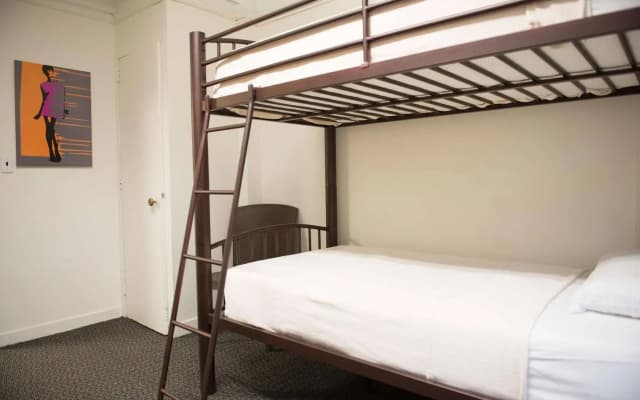 Flushing YMCA Hostel - photo 5